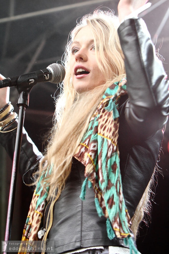 2012-05-05 Stefany June - Bevrijdingsfestival, Zwolle - door Eddy Dibbink_009